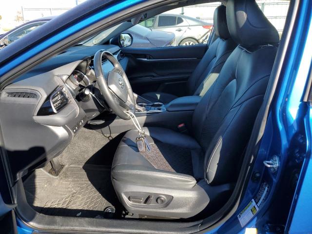 4T1B61HK6KU258565 - 2019 TOYOTA CAMRY XSE Blau Foto 7