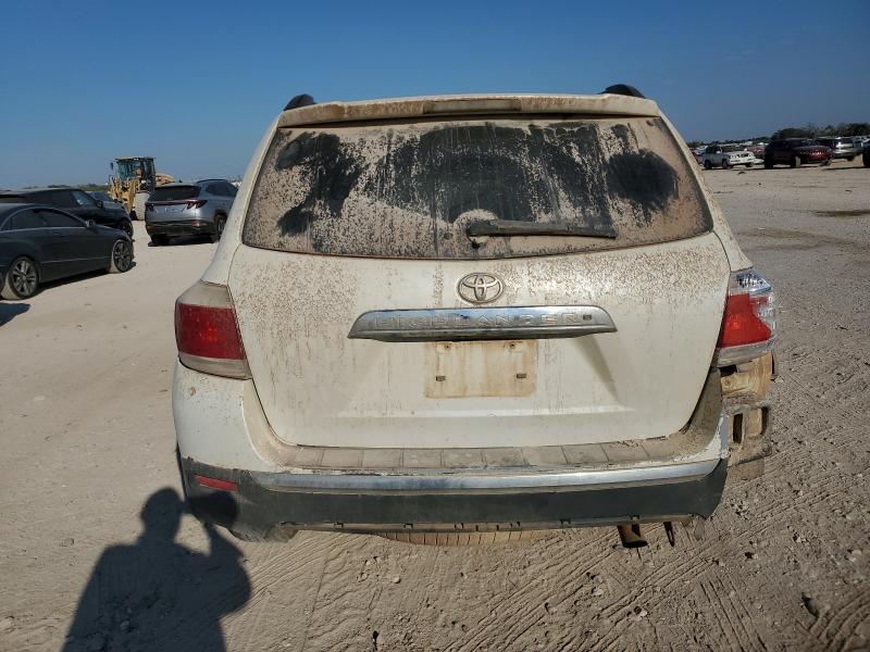 5TDZA3EH4DS031758 - 2013 TOYOTA HIGHLANDER BASE თეთრი ფოტო 6