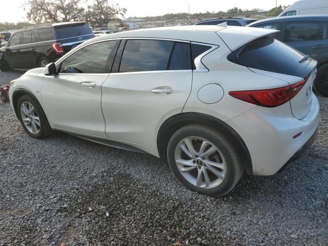 SJKCH5CPXJA056466 - 2018 INFINITI QX30 BASE 米色 照片 2