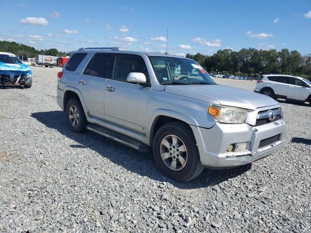 JTEZU5JR2D5050361 - 2013 TOYOTA 4RUNNER SR5 ვერცხლისფერი ფოტო 4