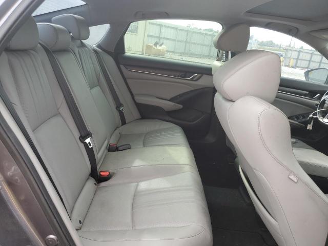 1HGCV2F94JA021172 - 2018 HONDA ACCORD TOURING GRAY photo 10