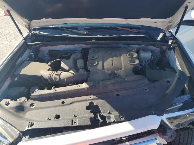 JTEBU5JR0G5294242 - 2016 TOYOTA 4RUNNER SR5/SR5 PREMIUM WHITE photo 12