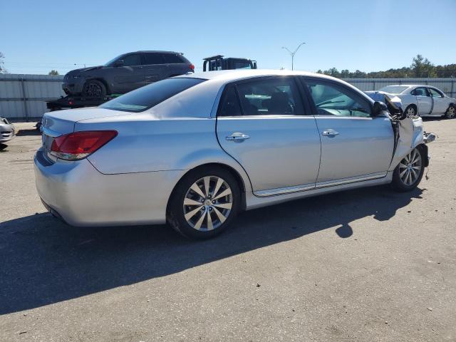 4T1BK3DB6CU452303 - 2012 TOYOTA AVALON BASE Сріблястий фото 3