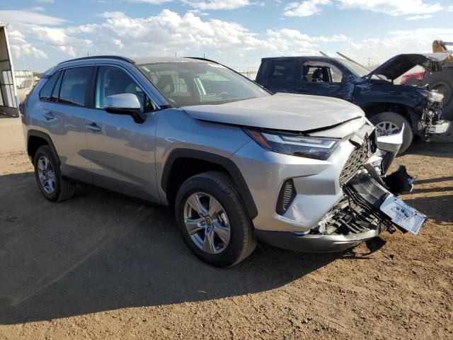 2T3P1RFV8SC559251 - 2025 TOYOTA RAV4 XLE SILVER photo 4