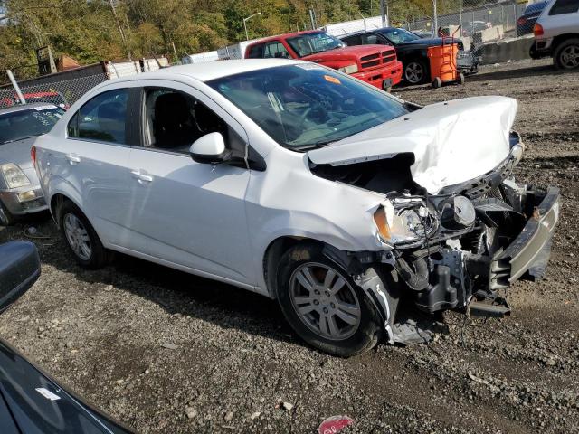 1G1JC5SH5C4136688 - 2012 CHEVROLET SONIC LT WHITE photo 4