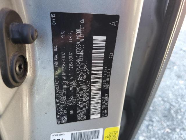 5TDYK3DC3FS635402 - 2015 TOYOTA SIENNA XLE 银色 照片 13