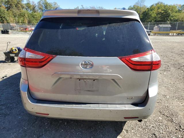 5TDYK3DC3FS635402 - 2015 TOYOTA SIENNA XLE 银色 照片 6