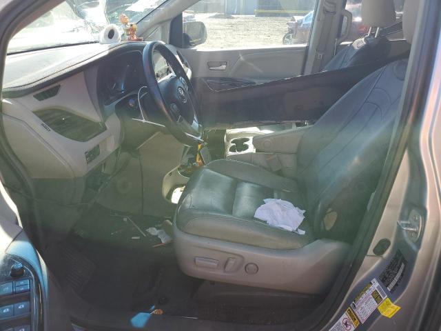 5TDYK3DC3FS635402 - 2015 TOYOTA SIENNA XLE 银色 照片 7