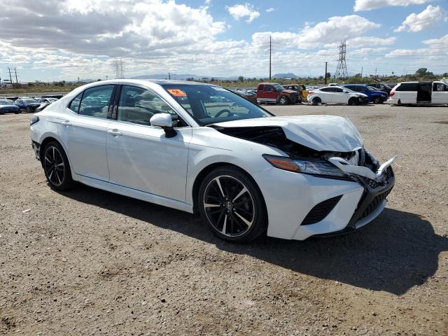 4T1B61HK3KU735078 - 2019 TOYOTA CAMRY XSE WHITE photo 4