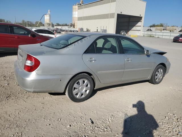 4T1BE32K43U733347 - 2003 TOYOTA CAMRY LE GRAY photo 3