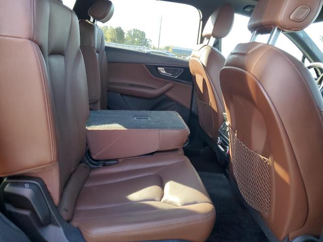 WA1LAAF72JD011221 - 2018 AUDI Q7 PREMIUM PLUS Серый фото 11