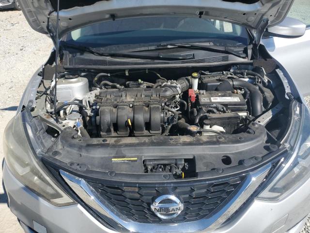 3N1AB7AP2JY305075 - 2018 NISSAN SENTRA S 银色 照片 11