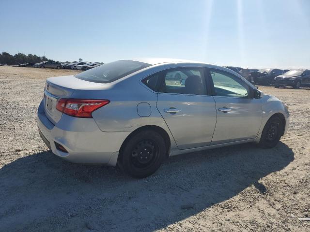 3N1AB7AP2JY305075 - 2018 NISSAN SENTRA S 银色 照片 3