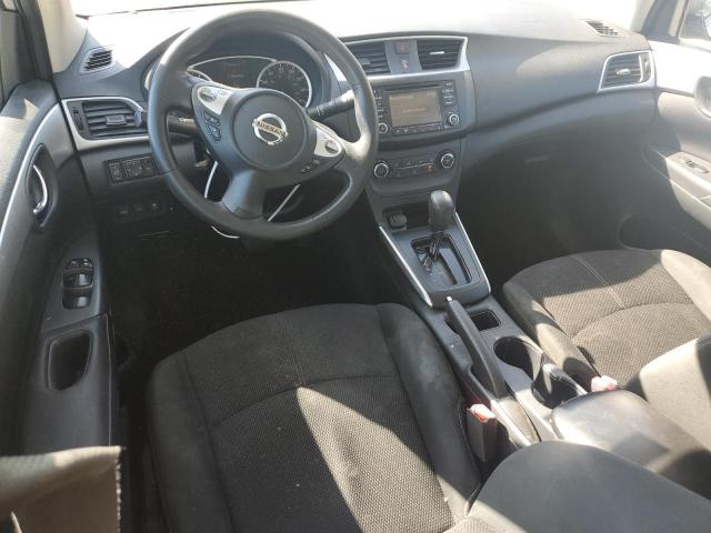 3N1AB7AP2JY305075 - 2018 NISSAN SENTRA S 银色 照片 8