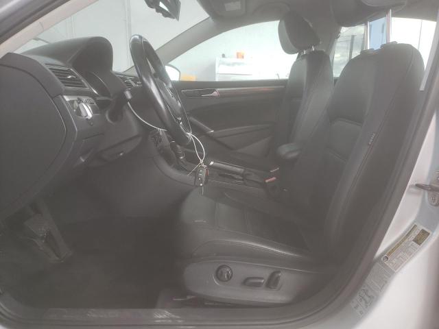 1VWBT7A34HC024598 - 2017 VOLKSWAGEN PASSAT SE SILVER photo 7