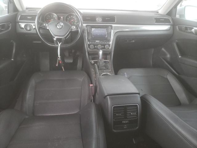 1VWBT7A34HC024598 - 2017 VOLKSWAGEN PASSAT SE SILVER photo 8