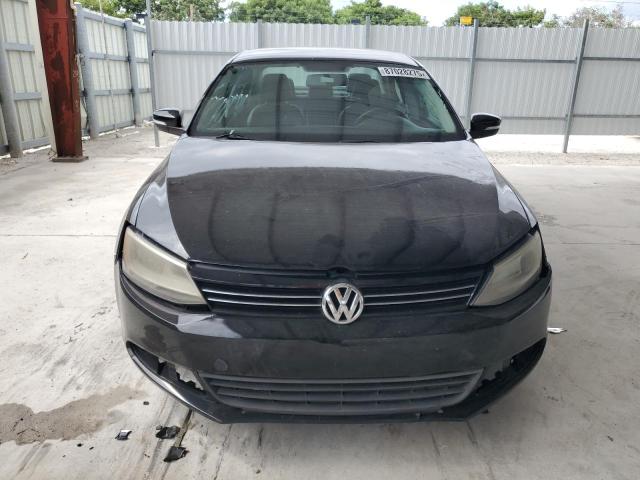 3VWDP7AJ2DM403815 - 2013 VOLKSWAGEN JETTA SE أسود صورة 5