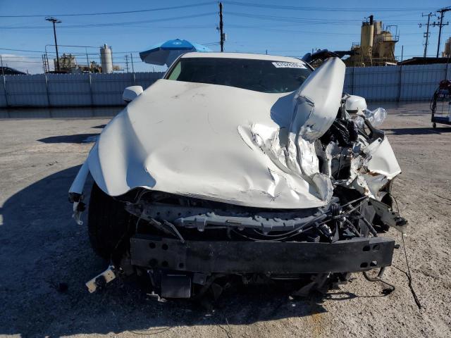 JN1EV7AP9KM540232 - 2019 INFINITI Q50 LUXE Weiß Foto 5