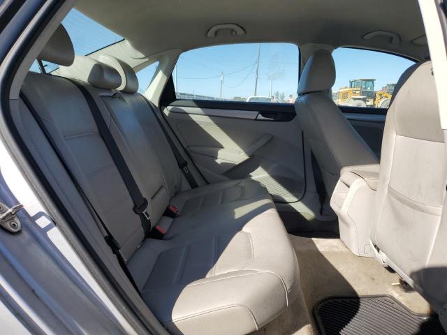 1VWAT7A37FC086392 - 2015 VOLKSWAGEN PASSAT S SILVER photo 10