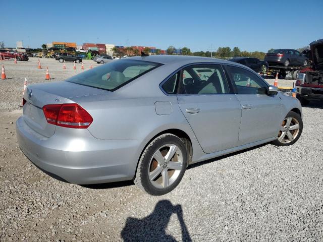 1VWAT7A37FC086392 - 2015 VOLKSWAGEN PASSAT S SILVER photo 3