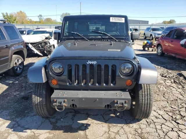 1J4GA591X8L643321 - 2008 JEEP WRANGLER U SAHARA BLACK photo 5