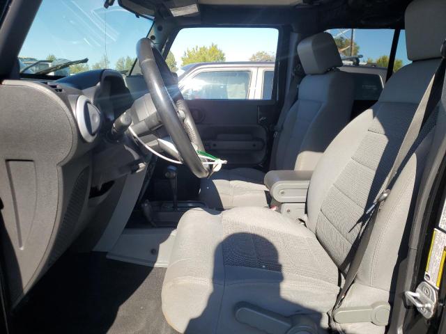 1J4GA591X8L643321 - 2008 JEEP WRANGLER U SAHARA BLACK photo 7