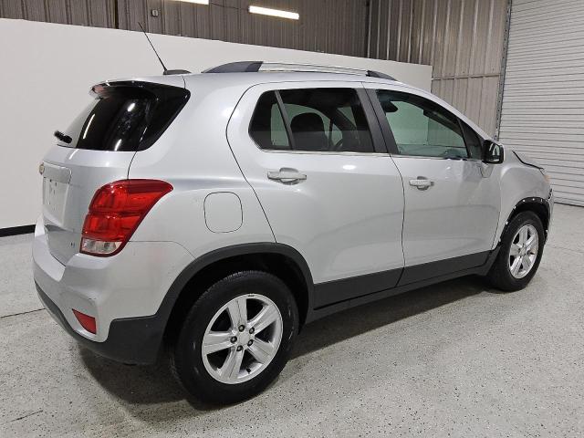 3GNCJLSB0KL223923 - 2019 CHEVROLET TRAX 1LT Silber Foto 3