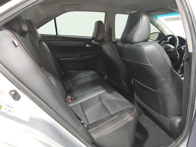 4T1BF1FK5FU001261 - 2015 TOYOTA CAMRY SE LE Gümüş fotoğraf 10