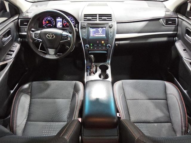 4T1BF1FK5FU001261 - 2015 TOYOTA CAMRY SE LE Gümüş fotoğraf 8