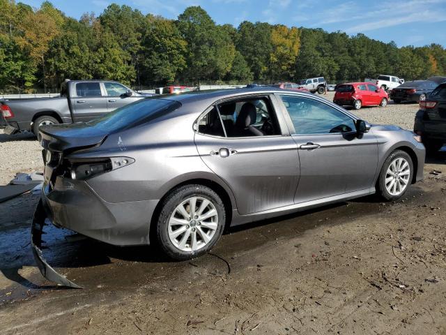 4T1B11HK5JU095906 - 2018 TOYOTA CAMRY L GRAY photo 3