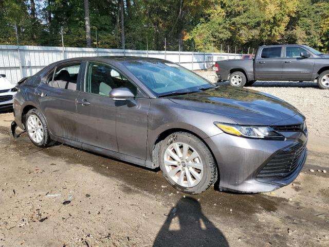 4T1B11HK5JU095906 - 2018 TOYOTA CAMRY L GRAY photo 4