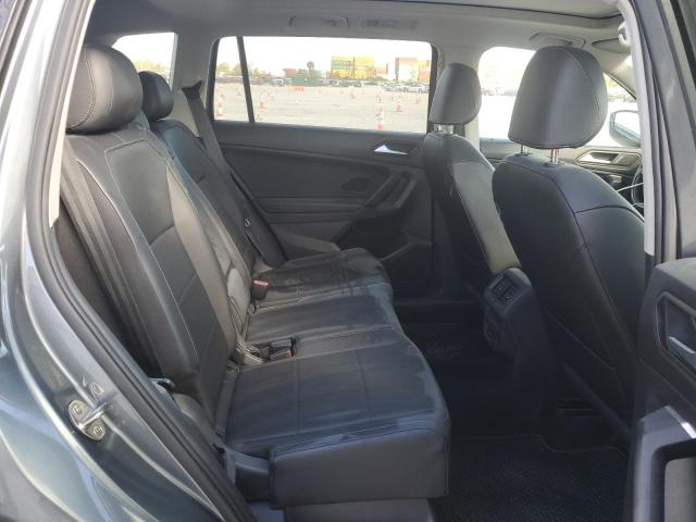 3VV2B7AX5KM068447 - 2019 VOLKSWAGEN TIGUAN SE فضي صورة 10