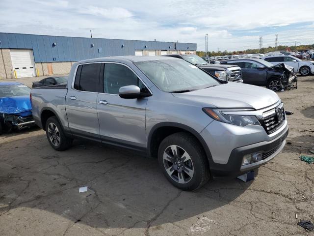 5FPYK3F76HB001869 - 2017 HONDA RIDGELINE RTL SILVER photo 4