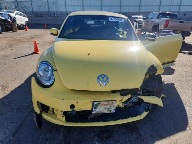 3VW5L7AT8DM816730 - 2013 VOLKSWAGEN BEETLE YELLOW photo 5