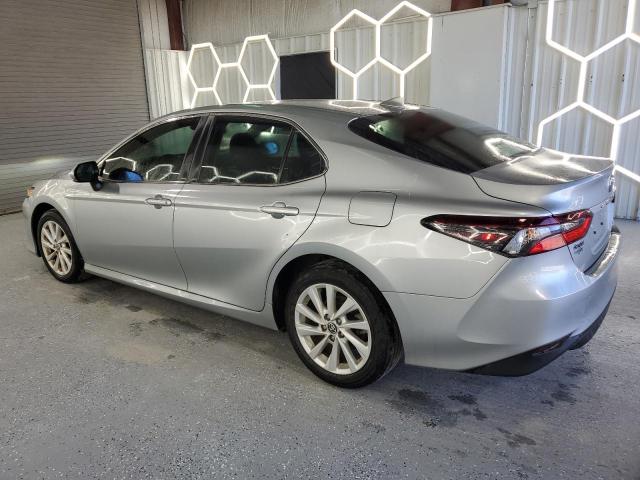 4T1R11AKXPU182184 - 2023 TOYOTA CAMRY LE SILVER photo 2