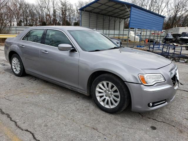2C3CCAAG5DH659462 - 2013 CHRYSLER 300 SILVER photo 4