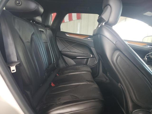 5LMCJ3C97KUL27666 - 2019 LINCOLN MKC RESERVE أبيض صورة 11