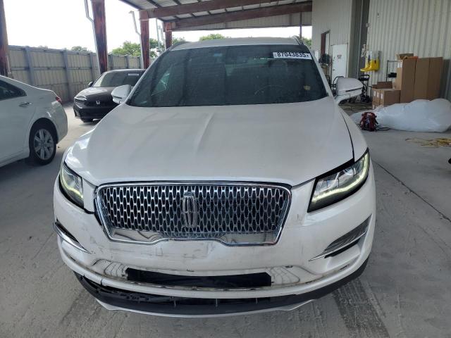 5LMCJ3C97KUL27666 - 2019 LINCOLN MKC RESERVE أبيض صورة 5
