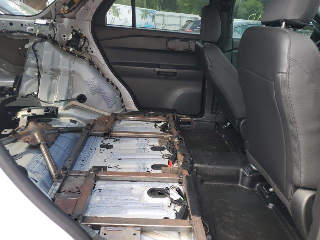 1FM5K8AW9PNA04624 - 2023 FORD EXPLORER POLICE INTERCEPTOR Weiß Foto 17