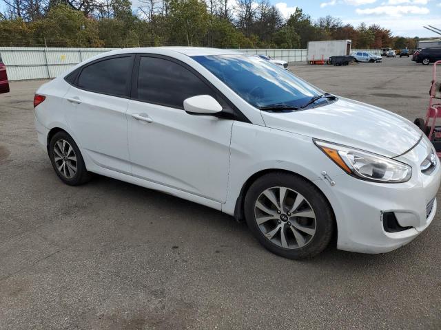 KMHCT4AE7HU362624 - 2017 HYUNDAI ACCENT SE WHITE photo 4