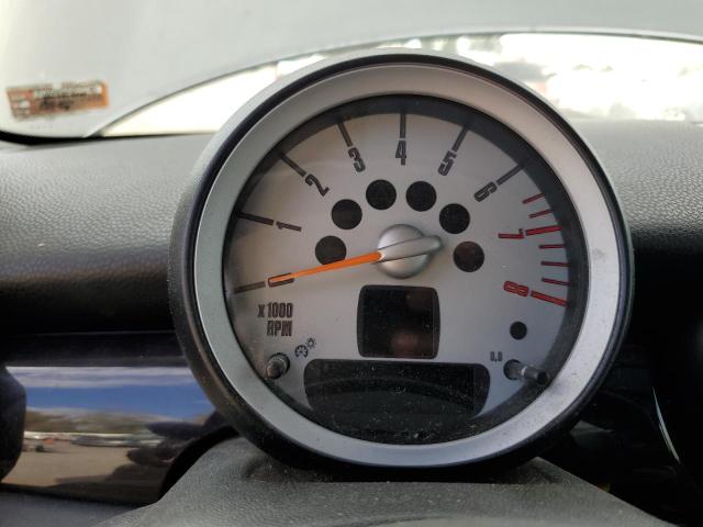 WMWMF33589TW72275 - 2009 MINI COOPER WHITE photo 9