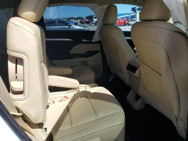5TDKZRFH5KS553176 - 2019 TOYOTA HIGHLANDER SE WHITE photo 10