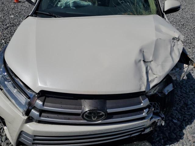 5TDKZRFH5KS553176 - 2019 TOYOTA HIGHLANDER SE WHITE photo 11
