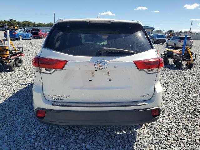 5TDKZRFH5KS553176 - 2019 TOYOTA HIGHLANDER SE WHITE photo 6
