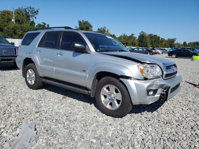 JTEZU14RX70086207 - 2007 TOYOTA 4RUNNER SR5 SILVER photo 4