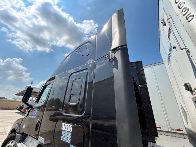 3AKJHHDR9RSUS6296 - 2024 FREIGHTLINER CASCADIA 1 Noir photo 11