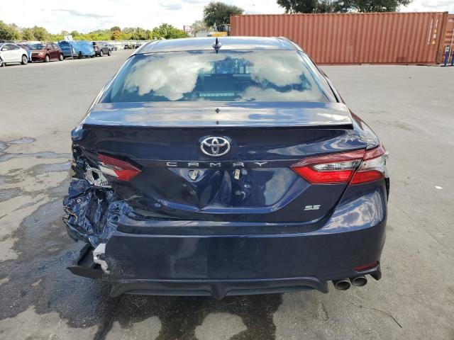 4T1G11AK3NU042787 - 2022 TOYOTA CAMRY SE BLUE photo 6