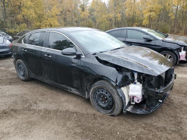 3KPF34AD5RE831380 - 2024 KIA FORTE EX BLACK photo 4
