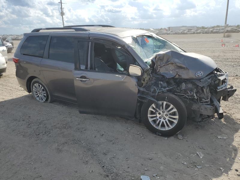 5TDYK3DC3FS625145 - 2015 TOYOTA SIENNA XLE ნაცრისფერი ფოტო 4