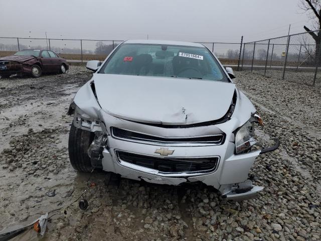 1G1ZH57B69F221304 - 2009 CHEVROLET MALIBU 1LT SILVER photo 5